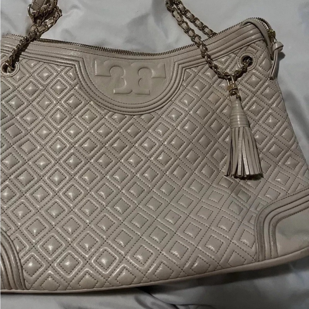 Tory Burch Fleming Quilted Tote in Bedrock (pale cream with pink tint)
